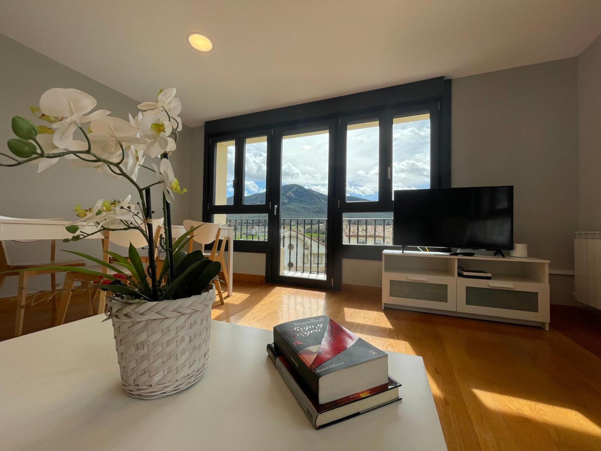 Apartamentos Montejurra Ayegui Ngoại thất bức ảnh