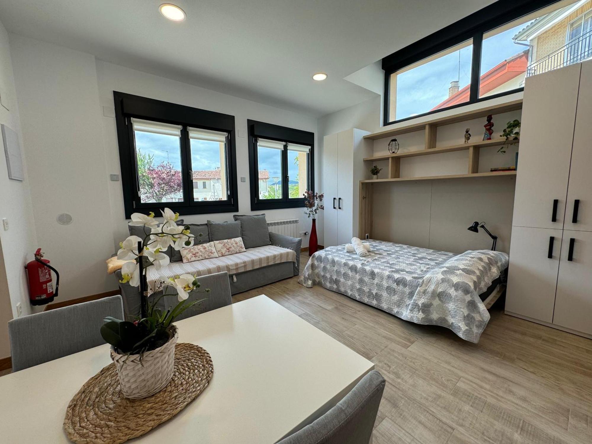 Apartamentos Montejurra Ayegui Ngoại thất bức ảnh